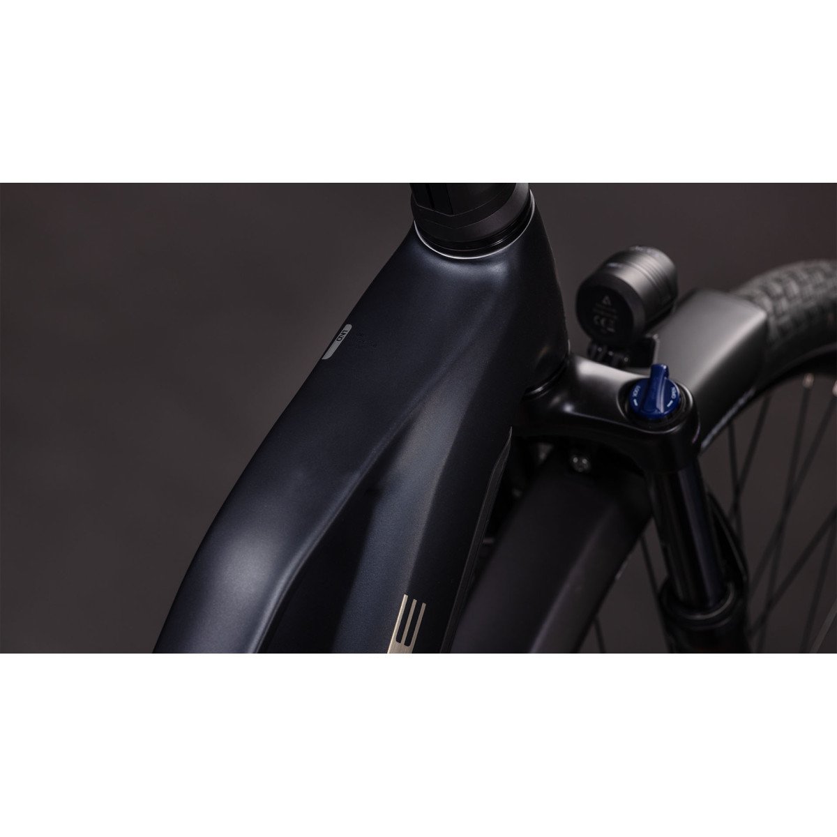 Cube Touring Hybrid ONE 600 Trapeze coal'n'chrome 2026 elektrinis dviratis