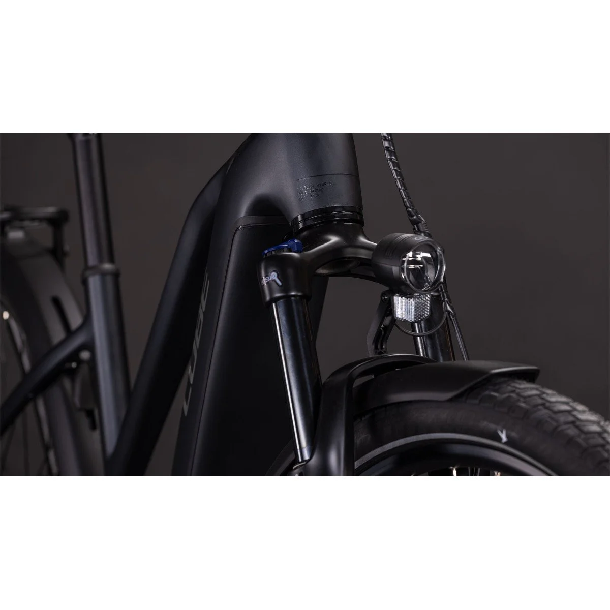 Cube Touring Hybrid ONE 600 Trapeze coal'n'chrome 2026 elektrinis dviratis