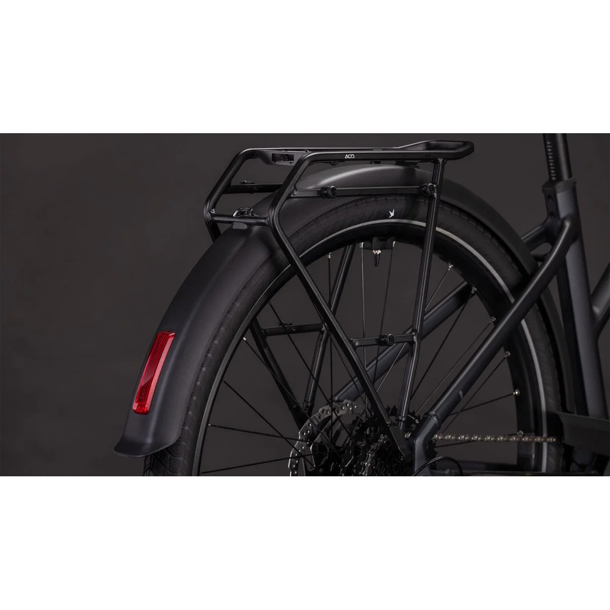 Cube Touring Hybrid ONE 600 Trapeze coal'n'chrome 2026 elektrinis dviratis