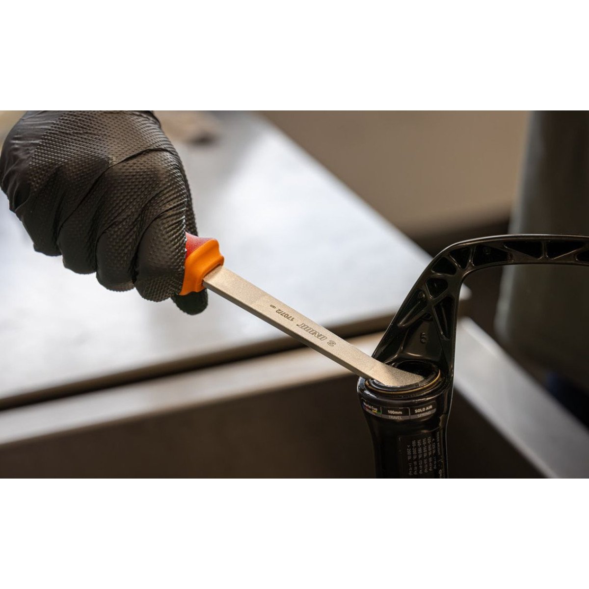 Unior 1707/2 įrankis | amortizuotų šakių dulkių riebokšlių išėmimui