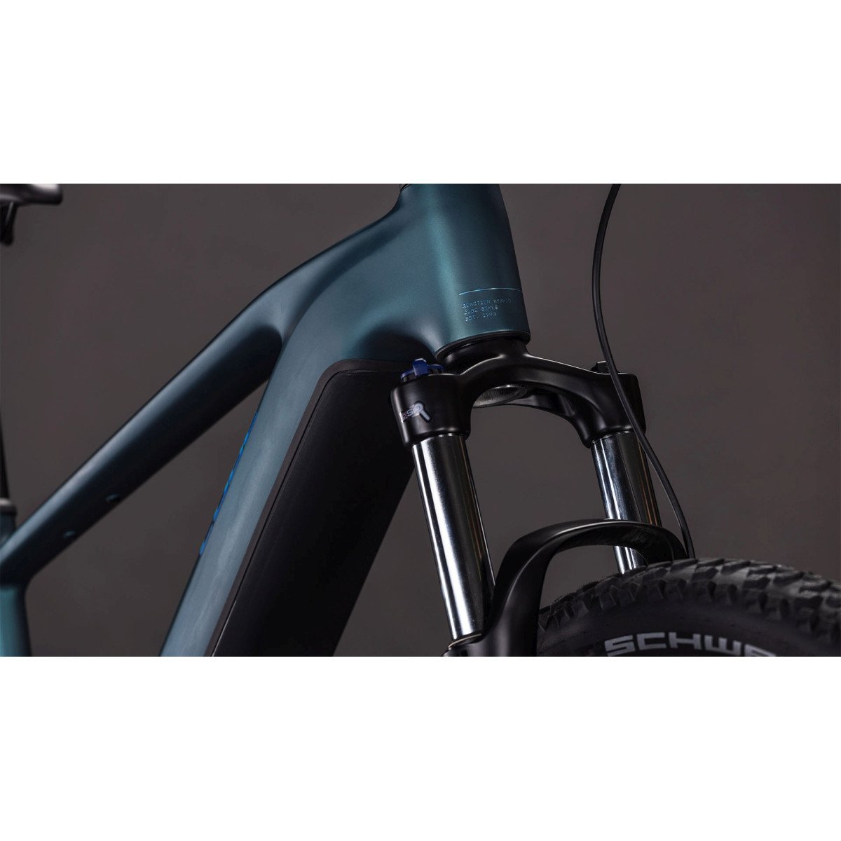 Cube Reaction Hybrid ONE 800 29 royalgreen'n'prism 2026 elektrinis dviratis