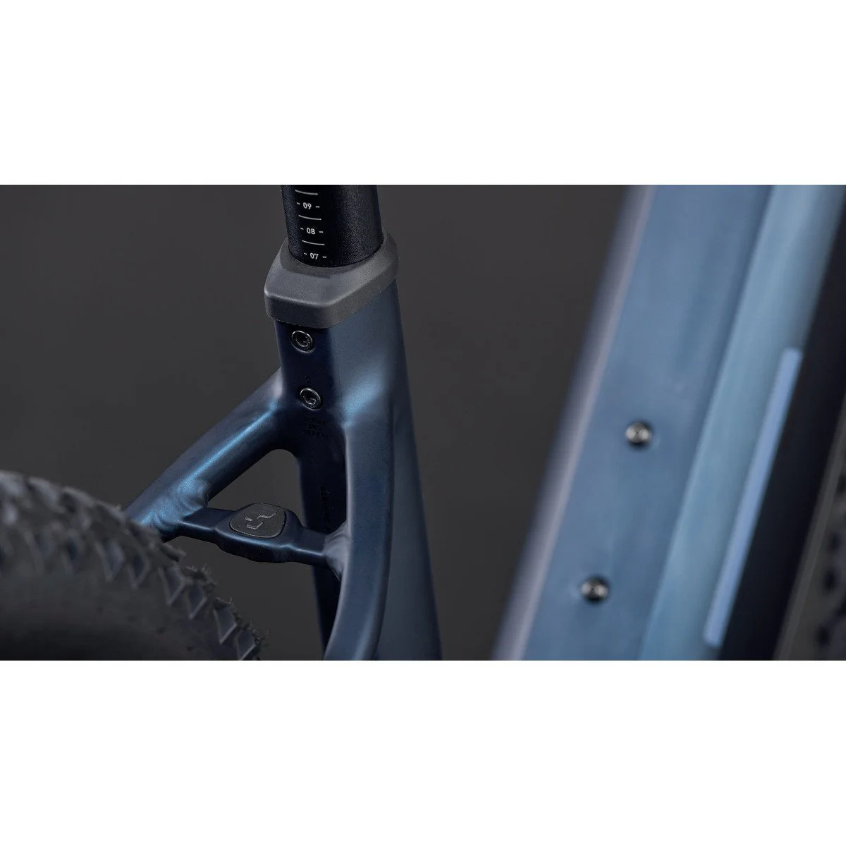 Cube Reaction Hybrid Performance 600 Easy Entry 27.5 indigoblue'n'reflex 2026 elektrinis dviratis