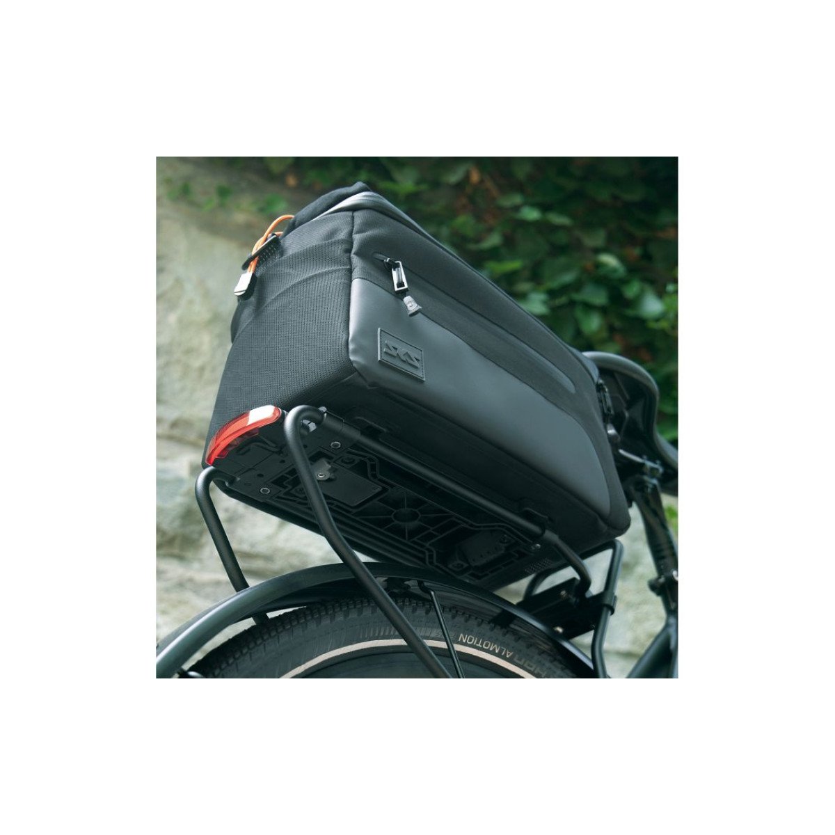 SKS Infinity Urban Trunkbag krepšys ant bagažinės | 8000ml / black