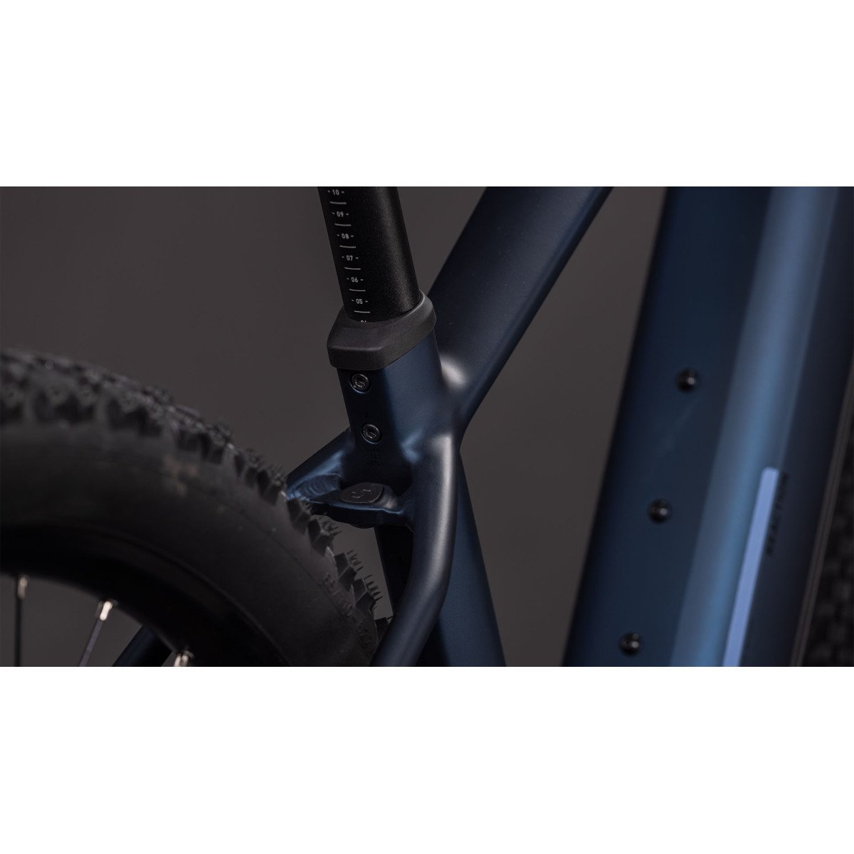 Cube Reaction Hybrid Performance 600 29 indigoblue'n'reflex 2026 elektrinis dviratis