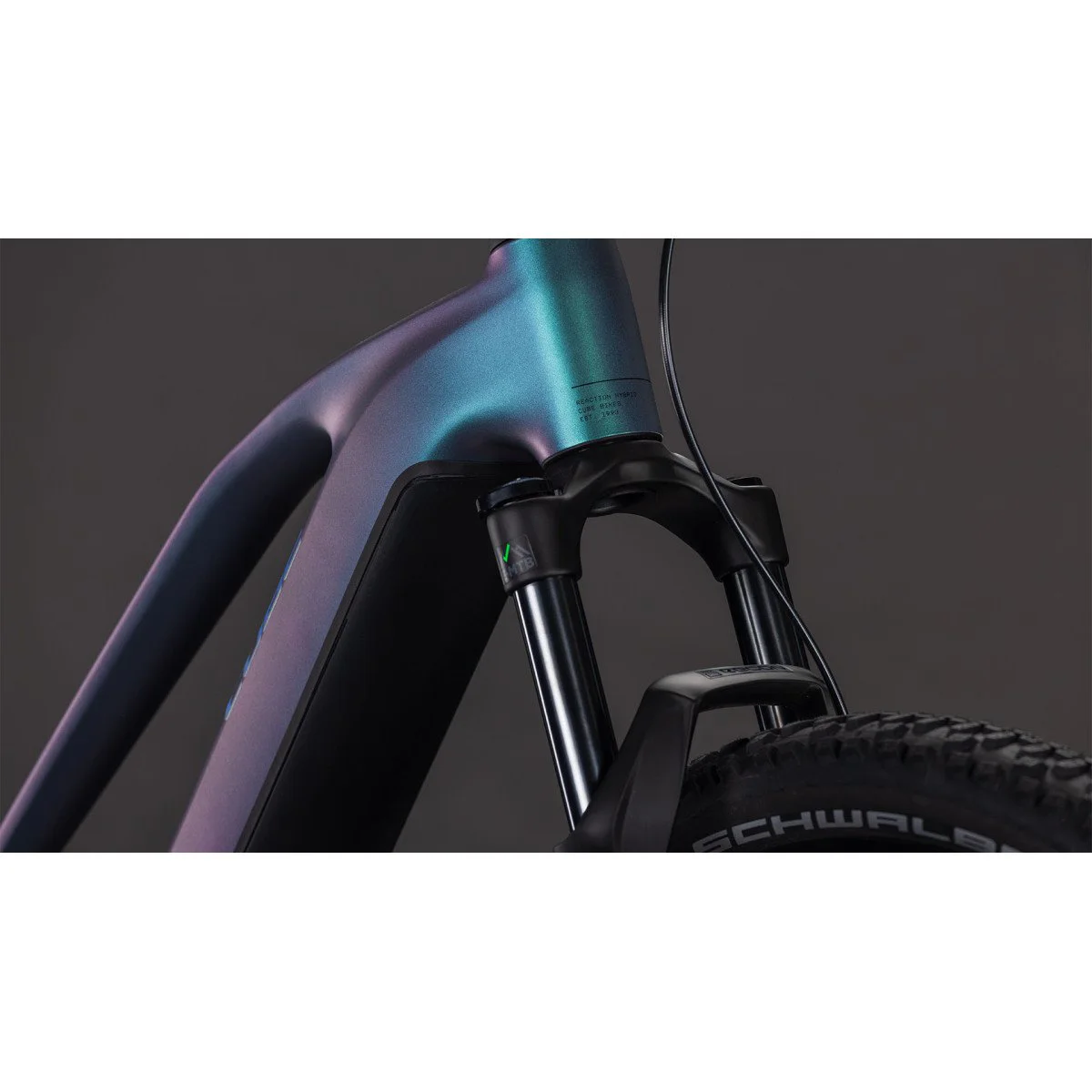 Cube Reaction Hybrid Race 800 Trapeze 29 polarlight'n'prism 2026 elektrinis dviratis